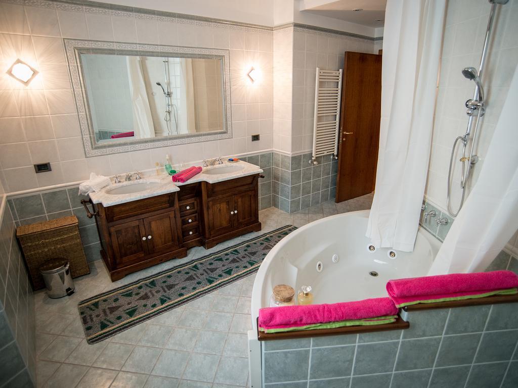 B&B Del Gran Ducato Di Alzano Sopra Alzano Lombardo Стая снимка